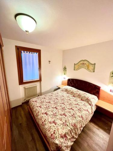Orsa Maggiore tesisinde bir odada yatak veya yataklar