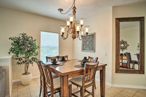 Quiet Disney Condo w/ Balcony ~ 2 Miles to Disney World! photo 9