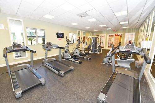 Quiet Disney Condo w/ Balcony ~ 2 Miles to Disney World! photo 32
