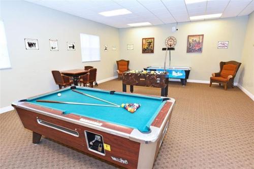 Quiet Disney Condo w/ Balcony ~ 2 Miles to Disney World! photo 39