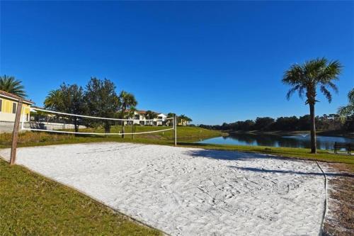 Quiet Disney Condo w/ Balcony ~ 2 Miles to Disney World! photo 41