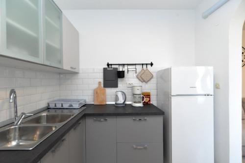 Dapur atau dapur kecil di Ferienwohnung für 4 Personen ca 50 qm in Bale, Istrien Istrische Riviera