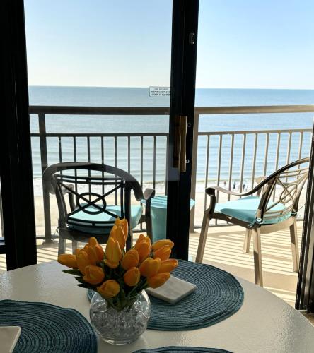 Sea La Vie Oceanfront Studio photo 9