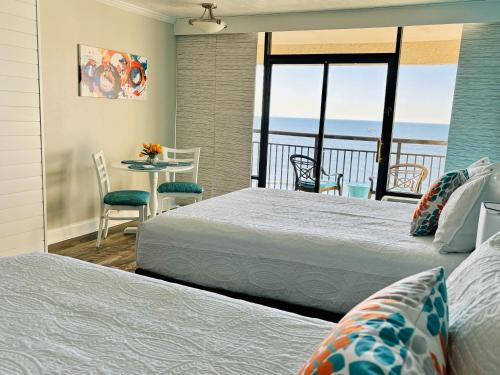 Sea La Vie Oceanfront Studio photo 16