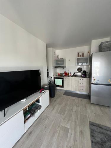 Appartement 2 pièces proche commerces et transports