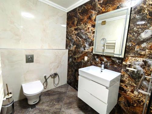 Ванная комната в Venice Apartments