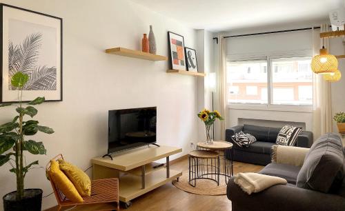 Comfortable apartment, 3 bedrooms with AC Camp Nou