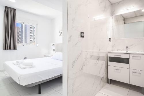 Kúpeľňa v ubytovaní Penthouse Ancla 461 Levante Beach