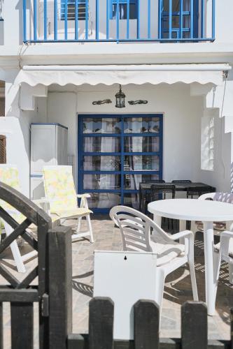 Delightful Bungalow Playmar: Comfort and Convenience in Maspalomas, Steps Away from Shopping Centers and Beaches