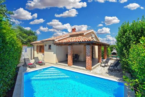 Ferienhaus mit Privatpool für 5 Personen ca 80 qm in Ližnjan, Istrien Südküste von Istrien