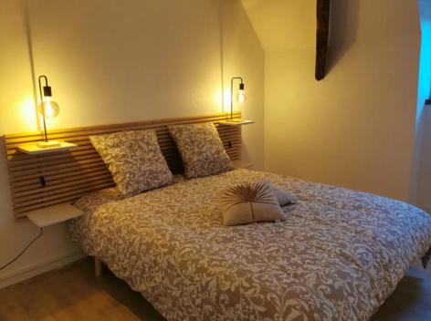 Postel nebo postele na pokoji v ubytování apt cozy refait à neuf à 5min du centre ville