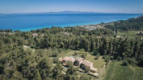 Stone Made Private Pool Villa 3 Kriopigi