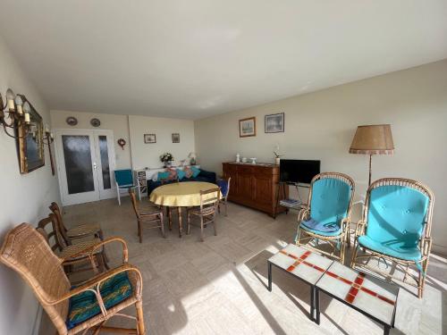 Appartement T3 avec balcon, garage et cuisine équipée
