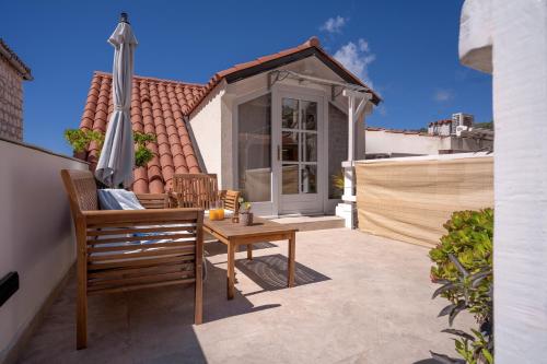 The Renaissance - ZF Hvar