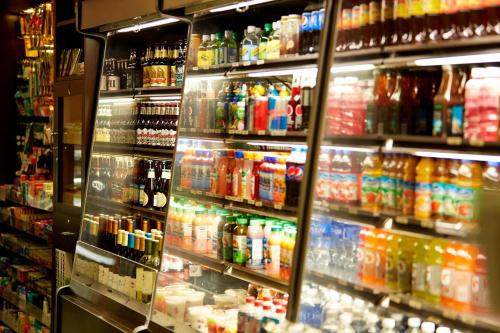 a store filled with lots of different types of drinks at San Jose Marriott in San Jose