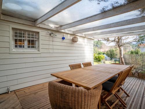 Photo de la galerie de l'établissement Maison T3 indépendante avec jardin, Wi-Fi et terrasse - Biscarrosse Lac, 4 pers. - FR-1-521-245, à Biscarrosse