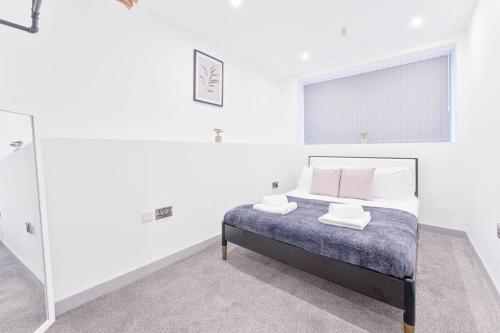 Cama o camas de una habitación en Modern 1 Bed Apartment in Central Wolverhampton
