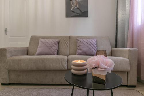 Photo de la galerie de l'établissement Superbe maison de ville avec jardin, à Montrouge