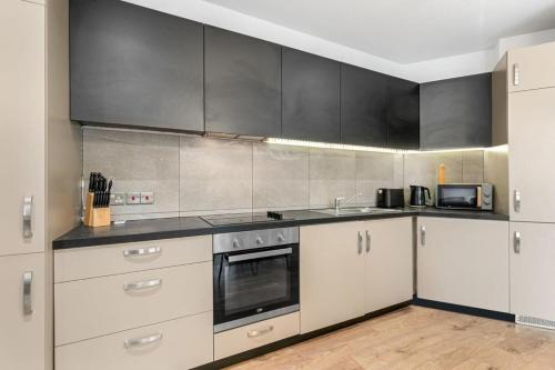 Gallery image of churn - Spacious 1 Bedroom Apartment in Central Woking in Woking