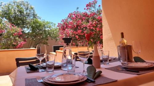 Nápoje v ubytování Ferienhaus Casa Mirto - Villaggio Galanu