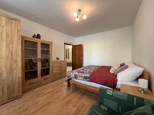 Ένα ή περισσότερα κρεβάτια σε δωμάτιο στο Apartmán Rosniarka