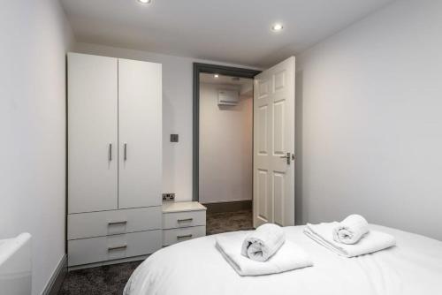 Postel nebo postele na pokoji v ubytování Centrally Located Budget 1 Bed Flat in Darlington