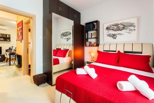 Sweet Home Kalamata Central Comfort and Warmth