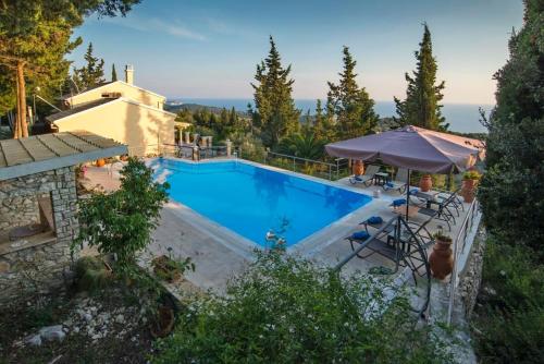 Kolam renang di atau dekat dengan Paxoi Serene Oasis - Mylos Mediterranean Charm
