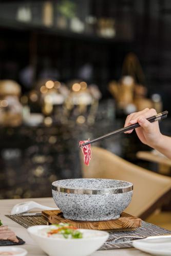 Jídlo v aparthotelu nebo okolí