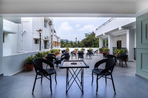 Χώρος καθιστικού στο Aashreya Suites Tiruvannamalai