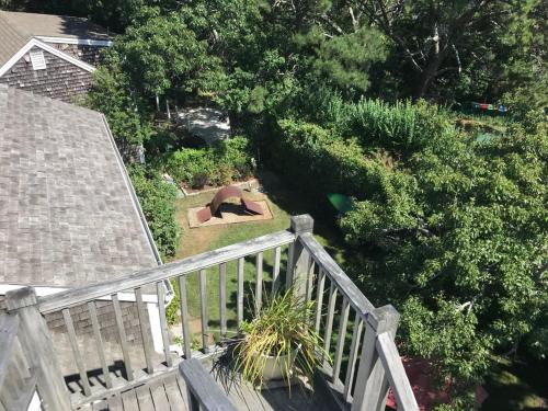 Κήπος έξω από το East End Condo w Beach Access