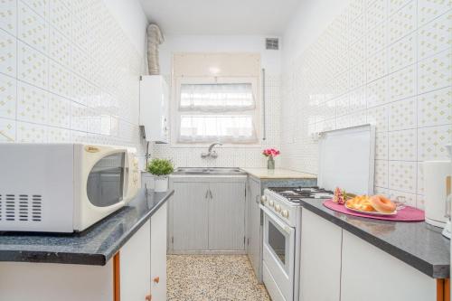 Basic Confort Apartamento Poeta marquina PB 2026 con 4 dormitorios