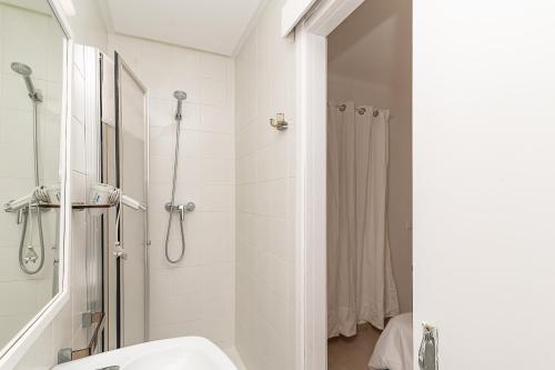 Villa Me Chabot by Sealand Villas