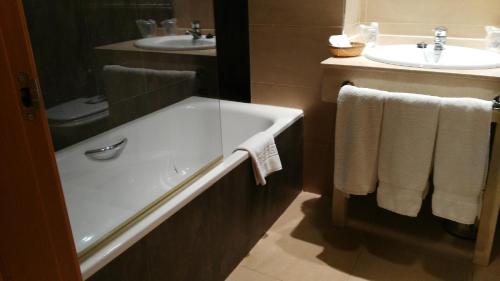 Ванная комната в Hotel Alfageme