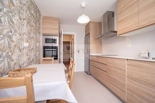 Η κουζίνα ή μικρή κουζίνα στο Mariano Moré Apartamento