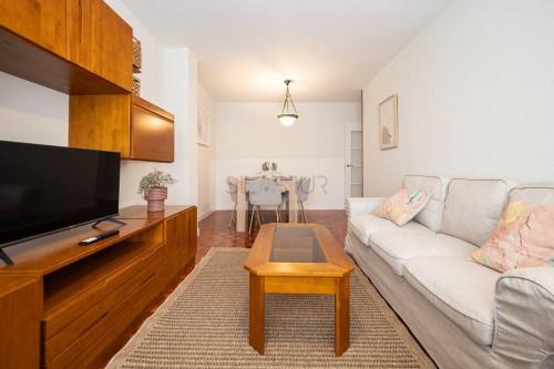 Μια τηλεόραση ή/και κέντρο ψυχαγωγίας στο Mariano Moré Apartamento