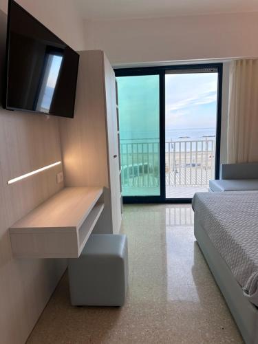 Foto dalla galleria di Hotel Royal a Cesenatico