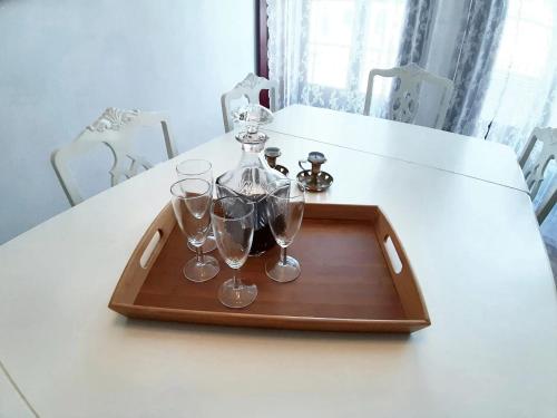 Bebidas en 4 bedrooms apartement with city view balcony and wifi at Porto 3 km away from the beach