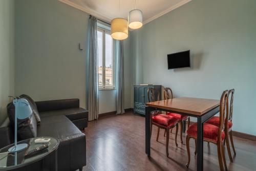 GuestHost - Colosseo & San Clemente Apartment