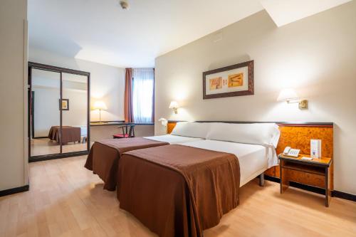 Hotel Glòries Image