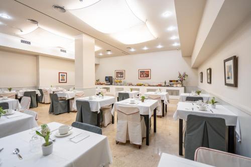 Restaurace v ubytování Hotel Glòries