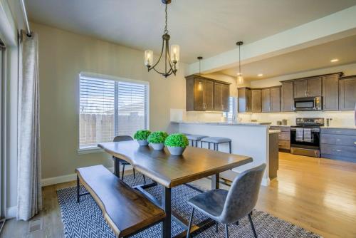 Gallery image of 4BD Westside Vacation Home w Space & Flexibility in Colorado Springs