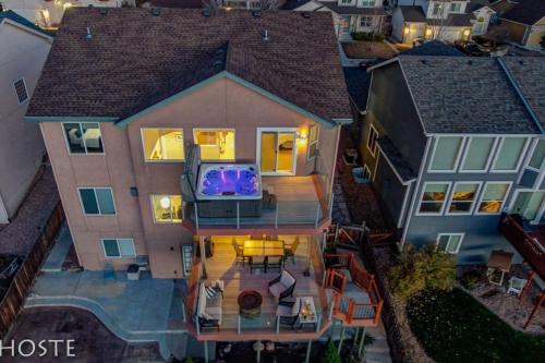 an overhead view of a house with a balcony at *H* 5BR Home Getaway w/HOT TUB ** in Pikeview