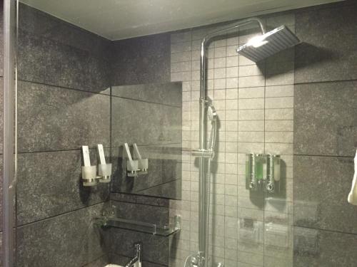 Vannituba majutusasutuses Seasons Hotel - Causeway Bay