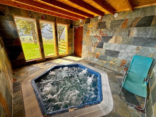 ヴラシチにあるVlasic Odmor - Villa Krajina IV & jacuzziのギャラリーの写真