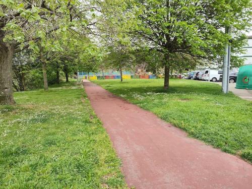 Zahrada ubytování Apartamento entero con desayuno incluido y parking gratuito, a 3 km de playa con aire acondicionado
