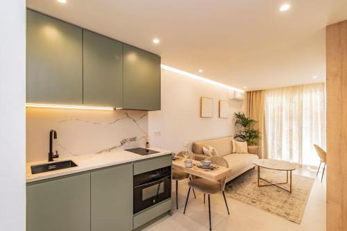 Marbella beach & center