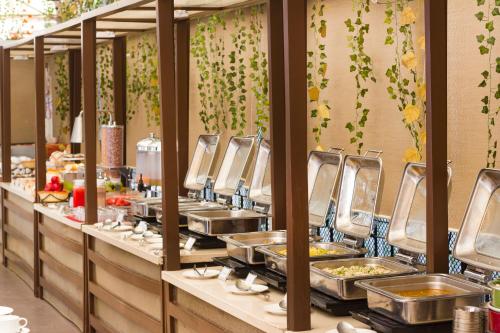 Makanan di atau berdekatan hotel