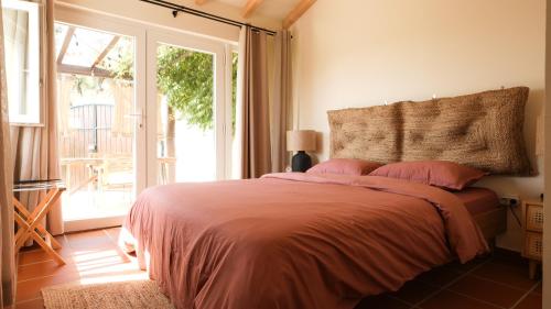 Lova arba lovos apgyvendinimo įstaigoje Quinta do Chafariz
