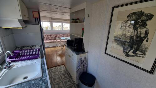 Fotografie z fotogalerie ubytování Mobil-home sur terrain privé bord de mer, parking privé v destinaci Le Grau-dʼAgde